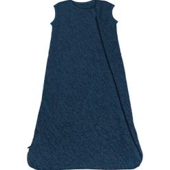 Organic Cotton Matelassé Medium Weight Wearable Blanket