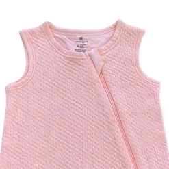 Organic Cotton Matelassé Medium Weight Wearable Blanket