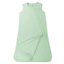 Organic Cotton Matelassé Medium Weight Wearable Blanket