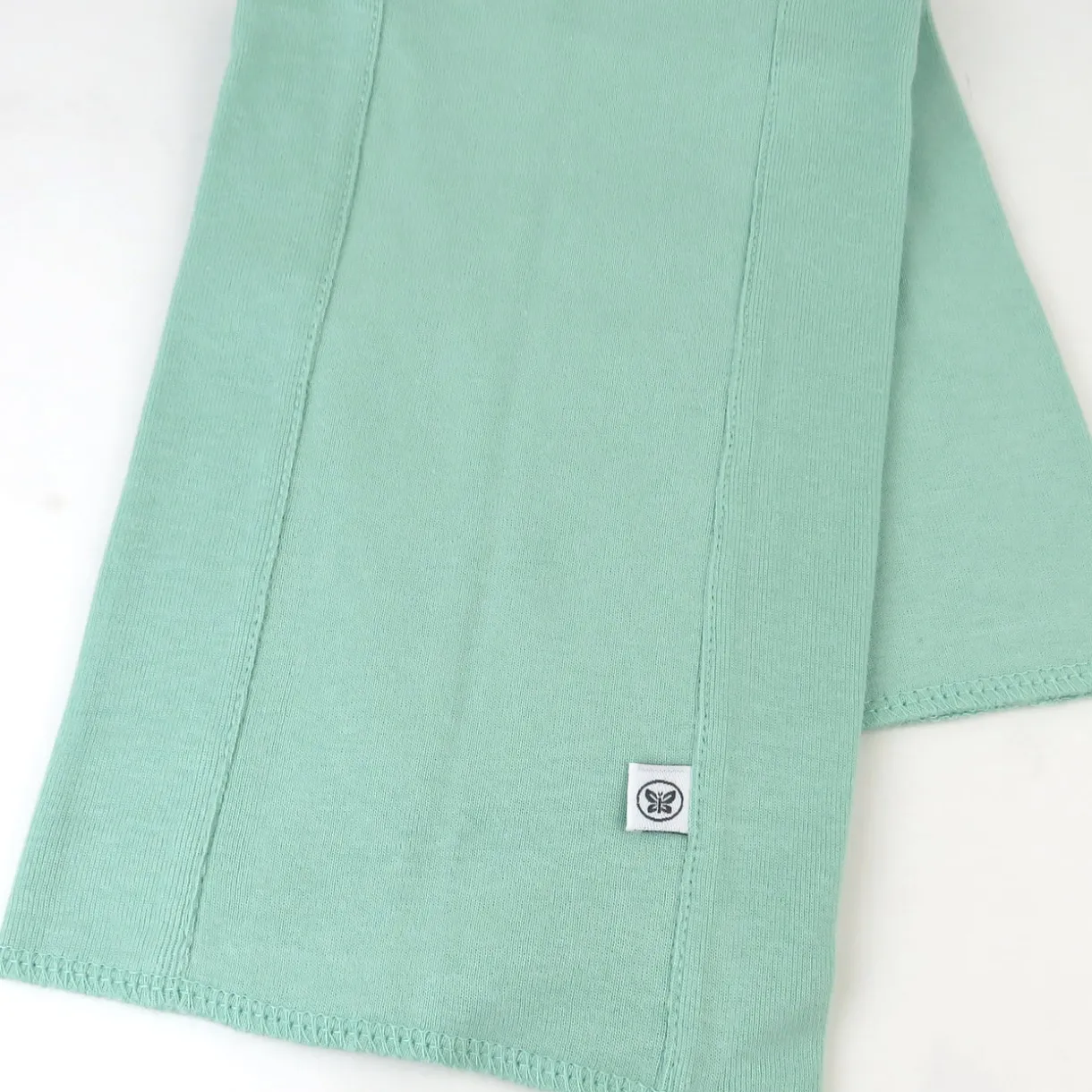 20-Pack Organic Cotton Long Sleeve Bodysuit & Knit Tri-fold Burp Cloth Bundle