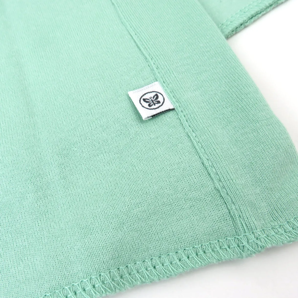 20-Pack Organic Cotton Long Sleeve Bodysuit & Knit Tri-fold Burp Cloth Bundle