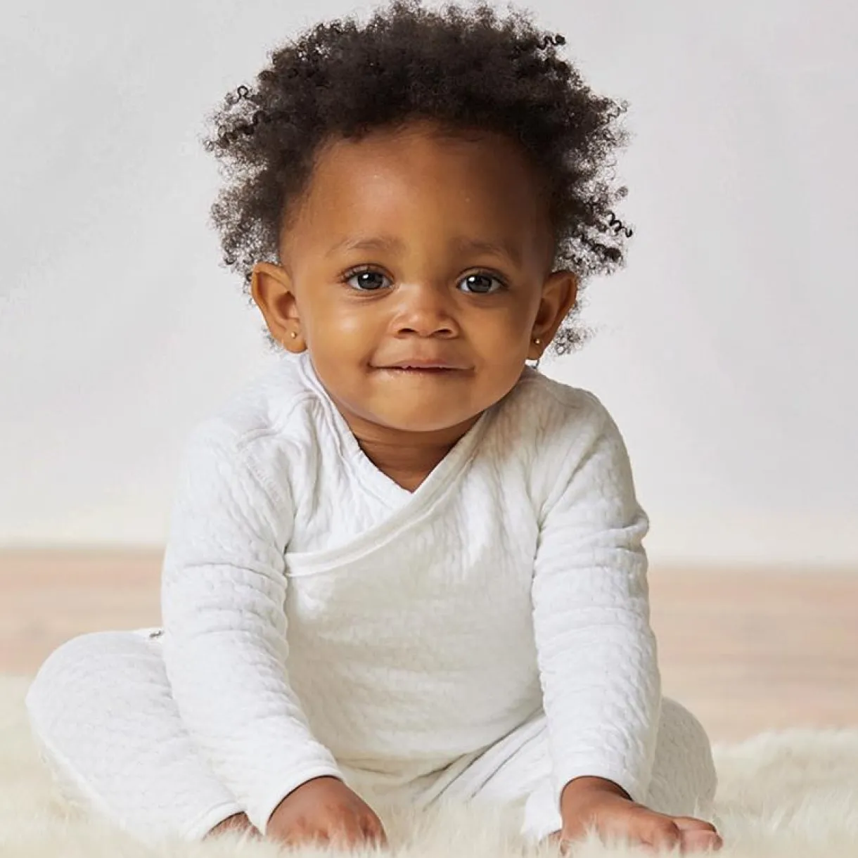 2-Piece Organic Cotton Matelassé Side-Snap Top and Pant Set